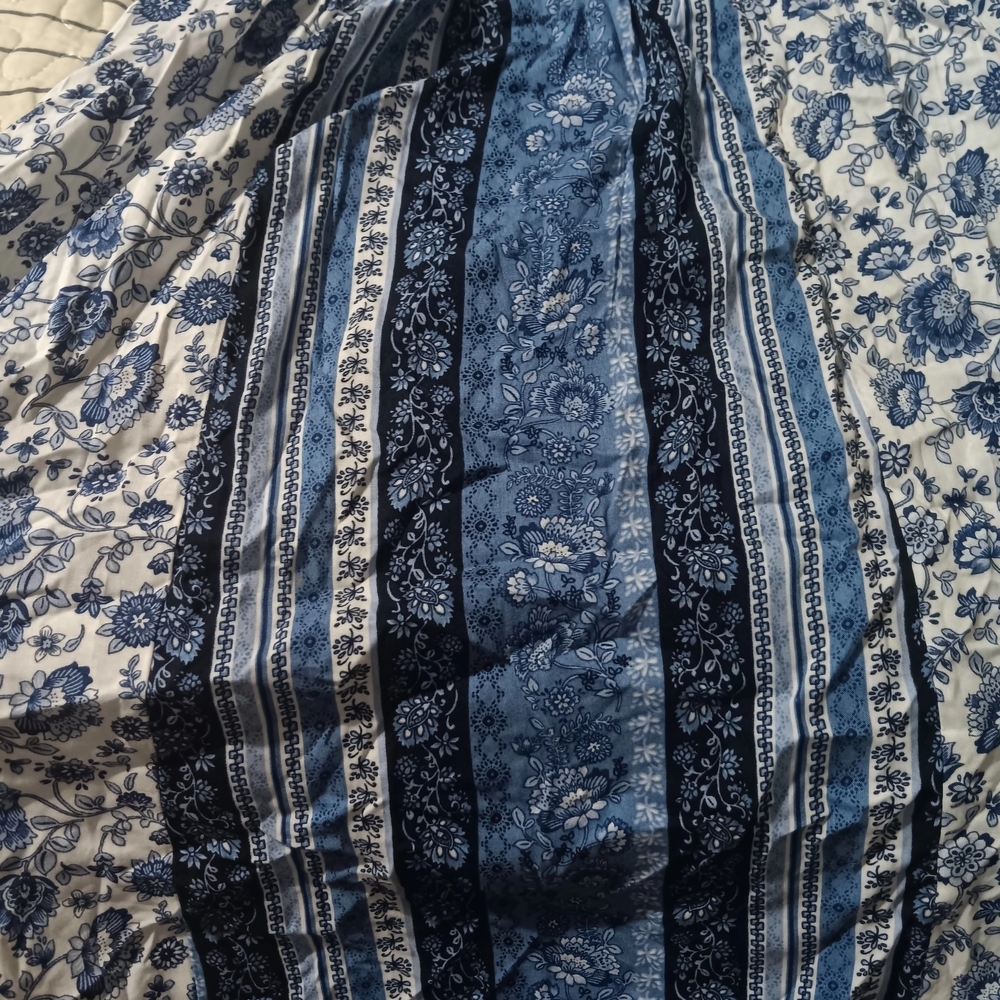 Summer floral maxi dress, rayon fabric, elastic at the top - Picture 2 of 8